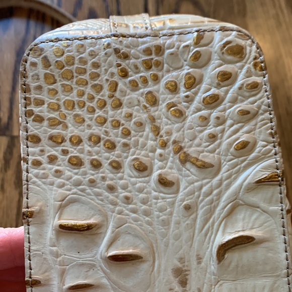 Brahmin medium size tan and brown adjustable crossbody purse - Picture 10 of 13